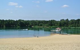 Bernsteinsee Ferienhaeuser